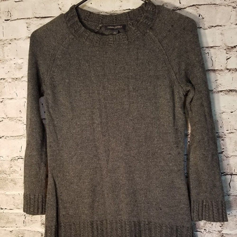Banana Republic Women's Sweater Size XS Gray